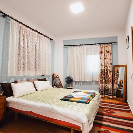 Bb Traditional Apartment Gjirokastra Kültér fotó