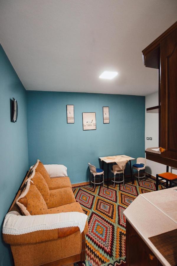 Bb Traditional Apartment Gjirokastra Kültér fotó