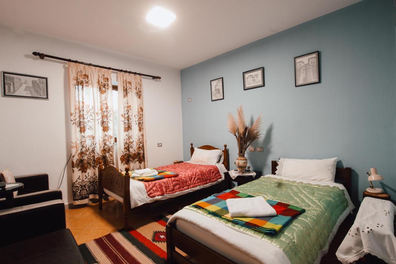 Bb Traditional Apartment Gjirokastra Kültér fotó