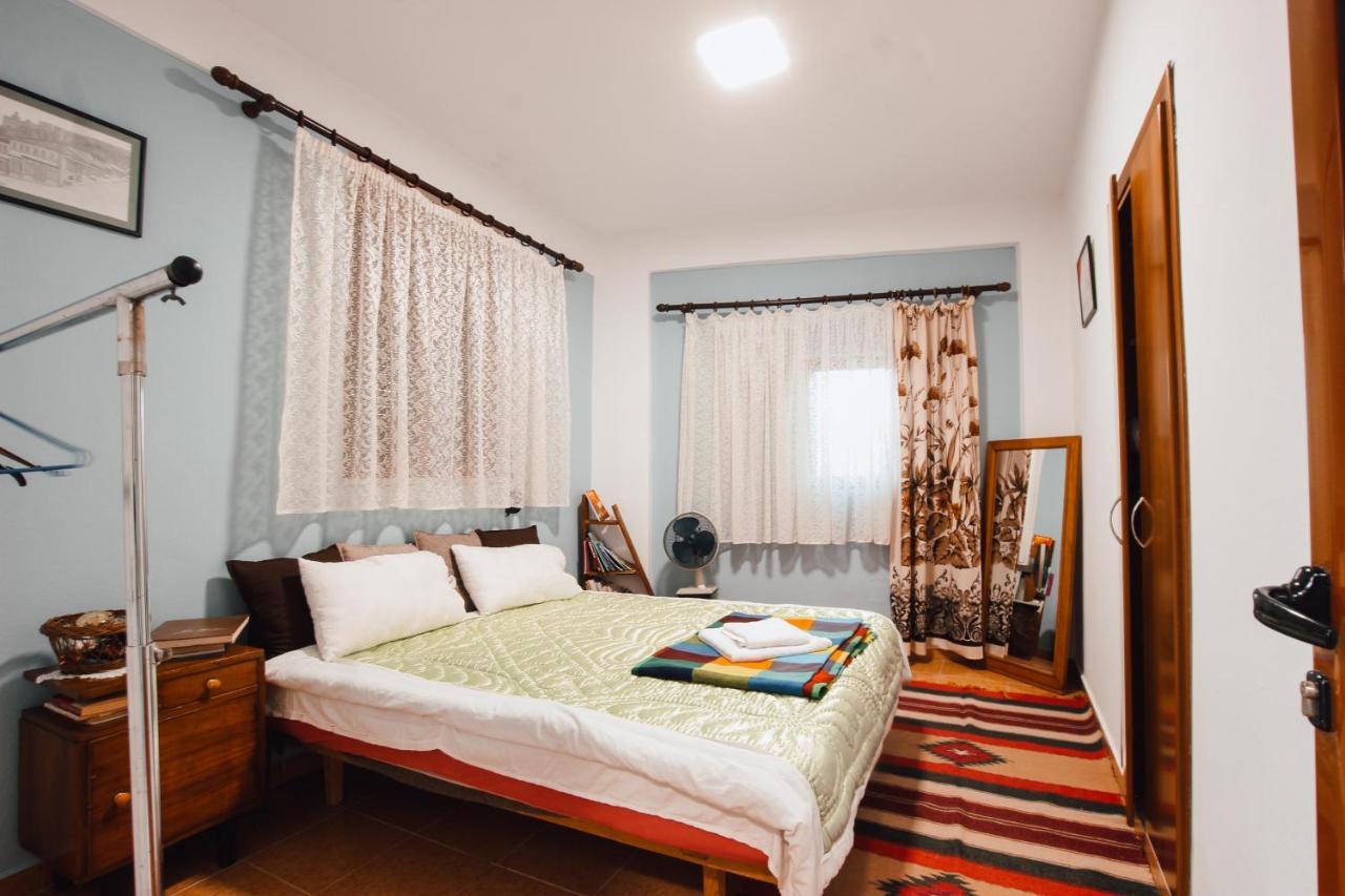 Bb Traditional Apartment Gjirokastra Kültér fotó